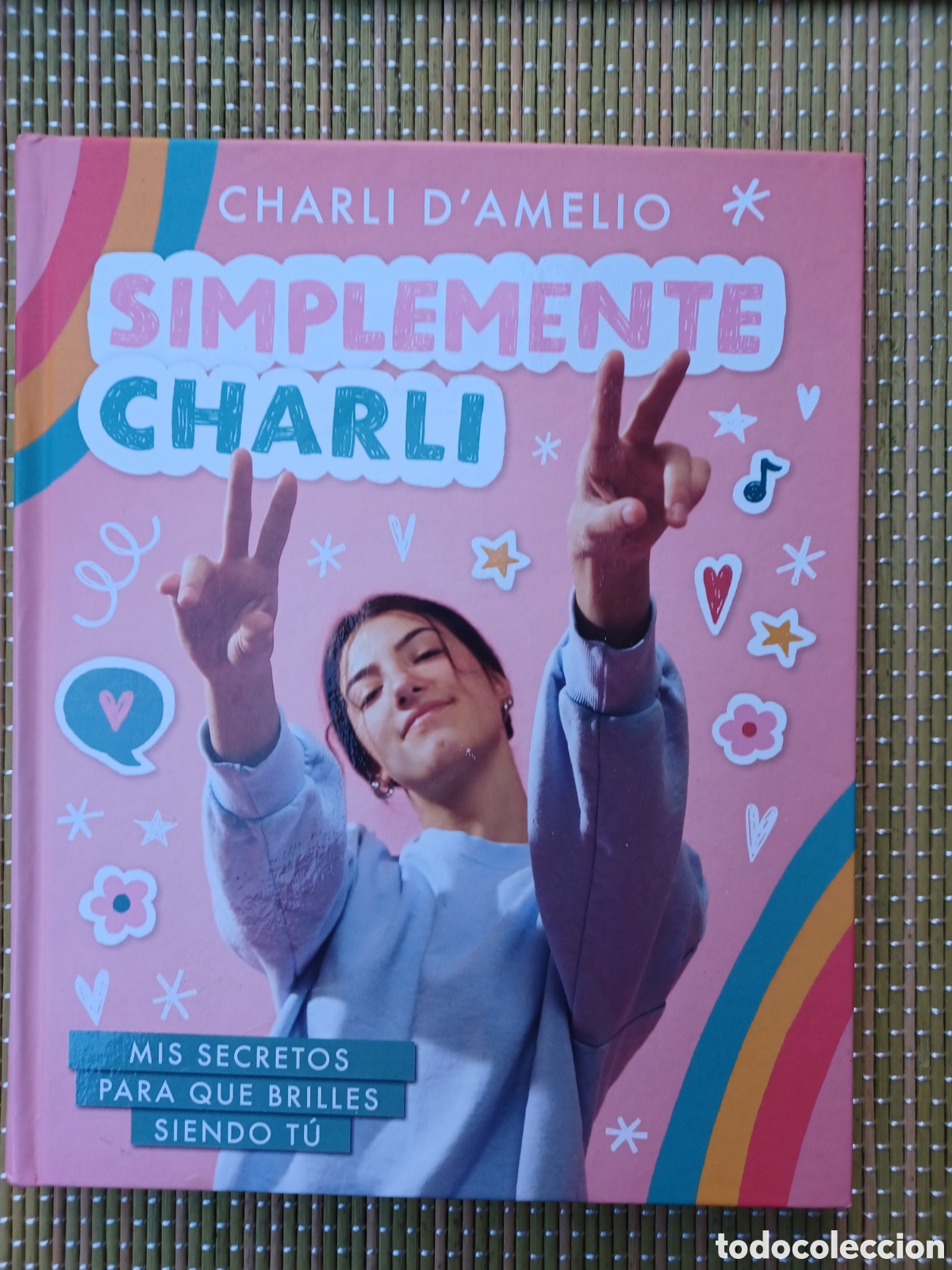 Libri di seconda mano: Simplemente Charli: Mis Secretos para Que Brilles Siendo T&uacute;