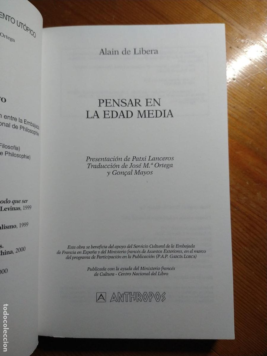 Libros de segunda mano: Pensar en la Edad Media - Alain de Libera - Foto 3