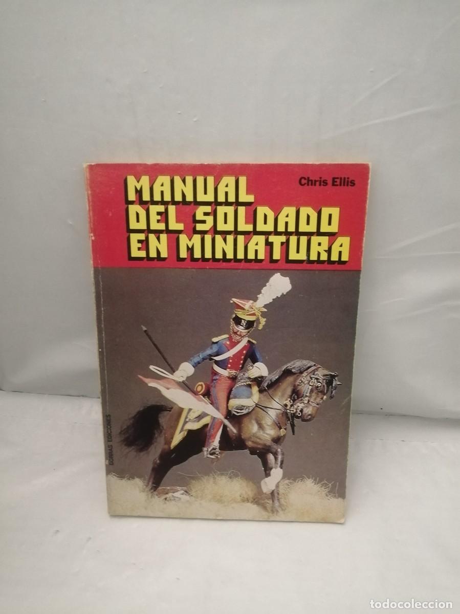 Libros de segunda mano: Manual del Soldado en Miniatura (Primera edici&oacute;n) - Foto 1