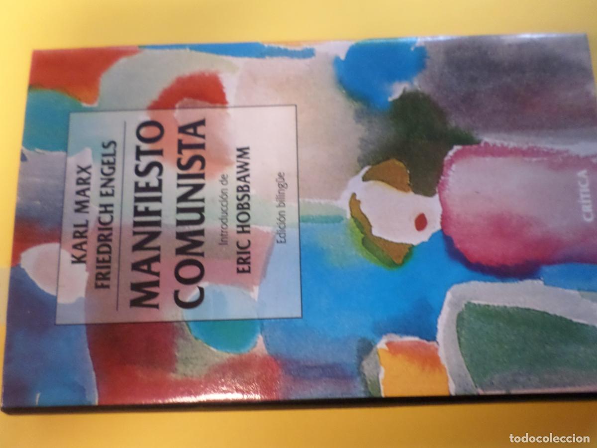 Libros de segunda mano: EL MANIFIESTO COMUNISTA / MARX ENGELS - BILINGUE - Introduccion De Eric Hobsbawm - Foto 1