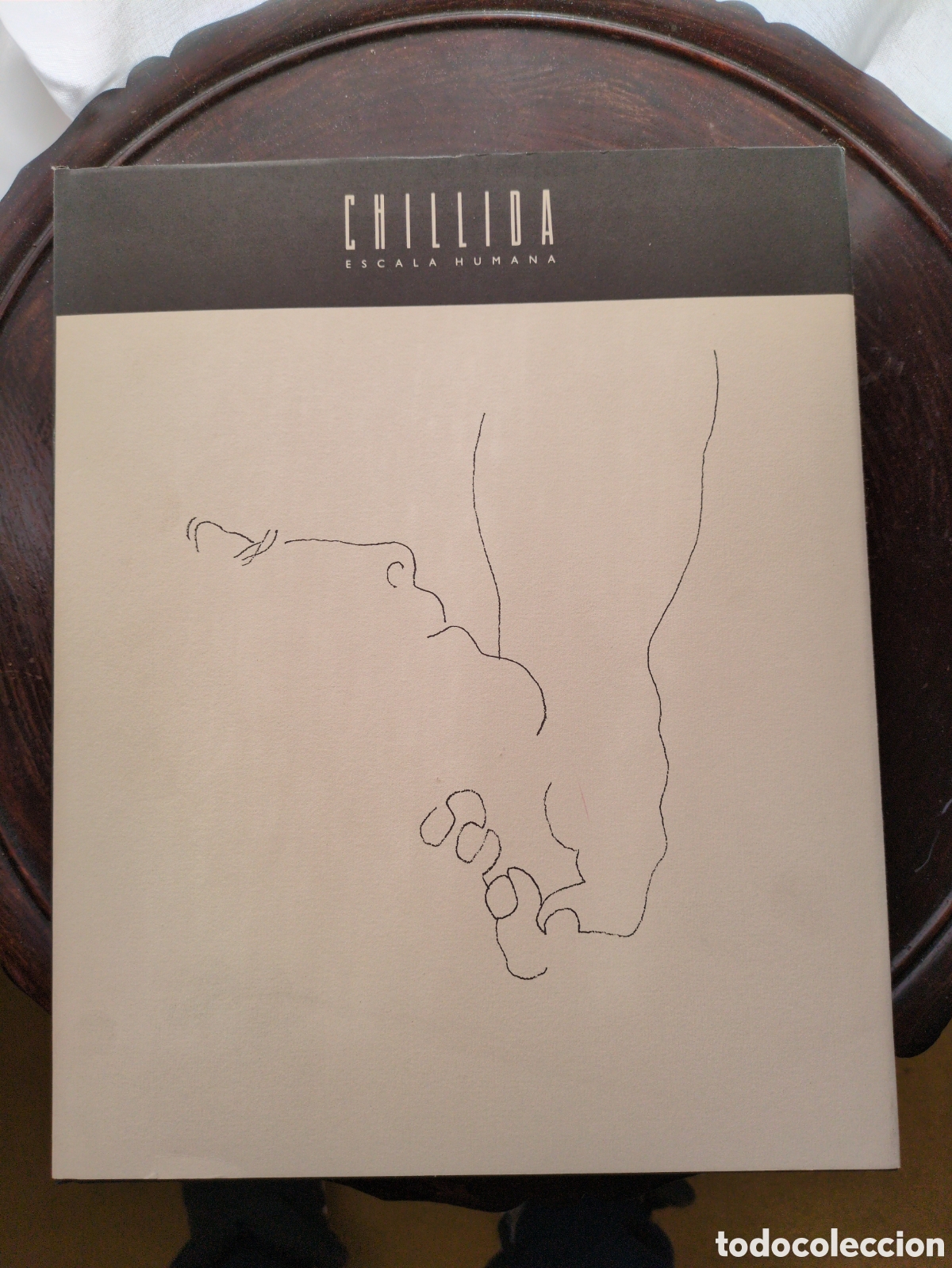 Libros de segunda mano: Chillida. Escala humana - Foto 1