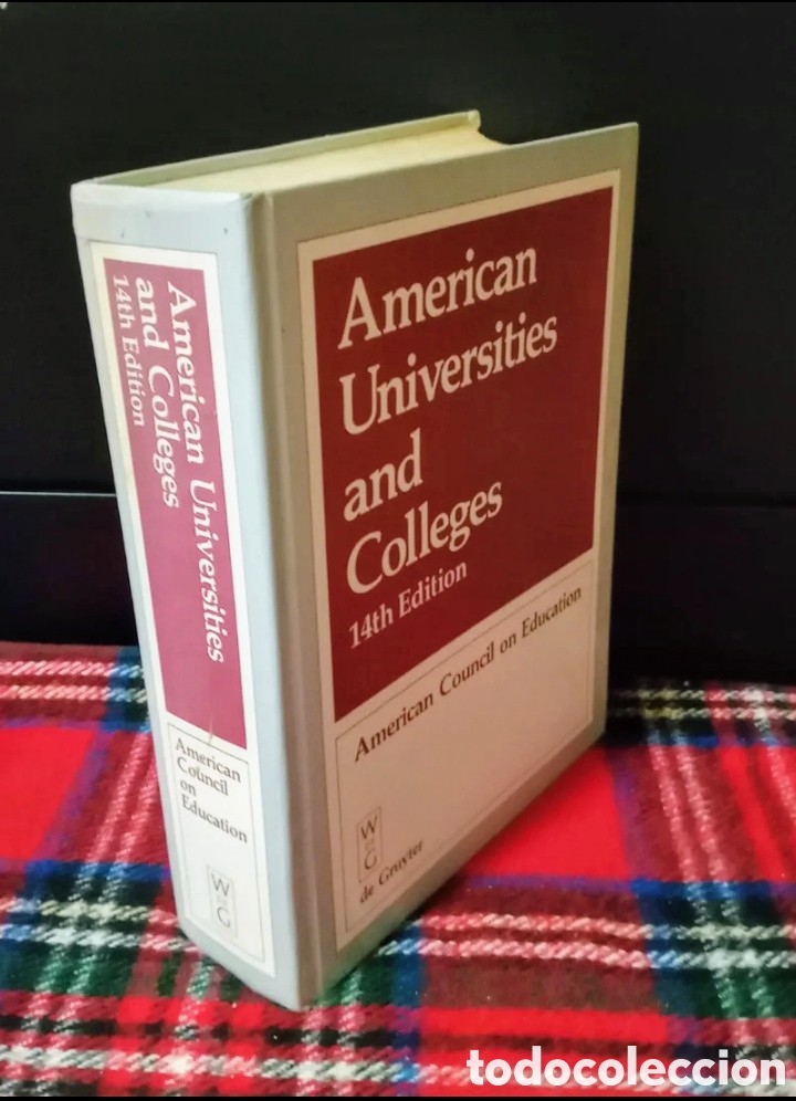 Libros de segunda mano: AMERICAN UNIVERSITIES AND COLLEJES EE.UU. - Foto 1