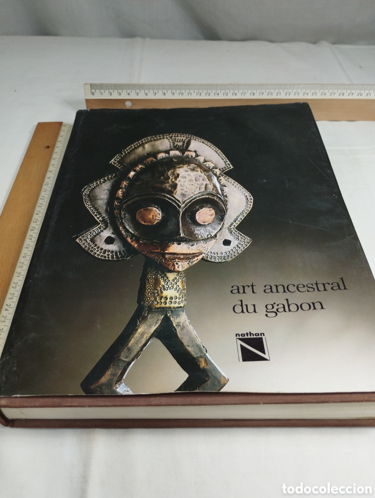 Libros de segunda mano: Art ancestral du Gabon. Louis Perrois. - Foto 1