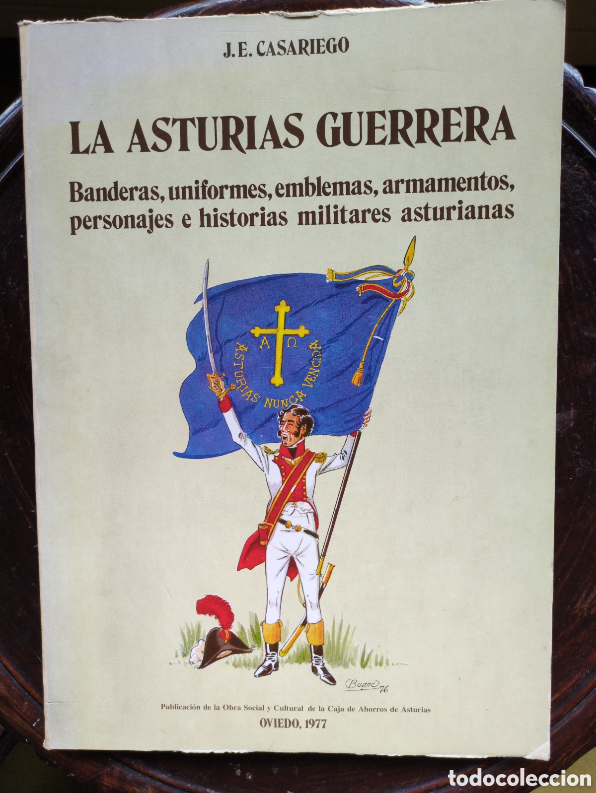 Libros de segunda mano: La Asturias guerrera. J.E. Casariego - Foto 1