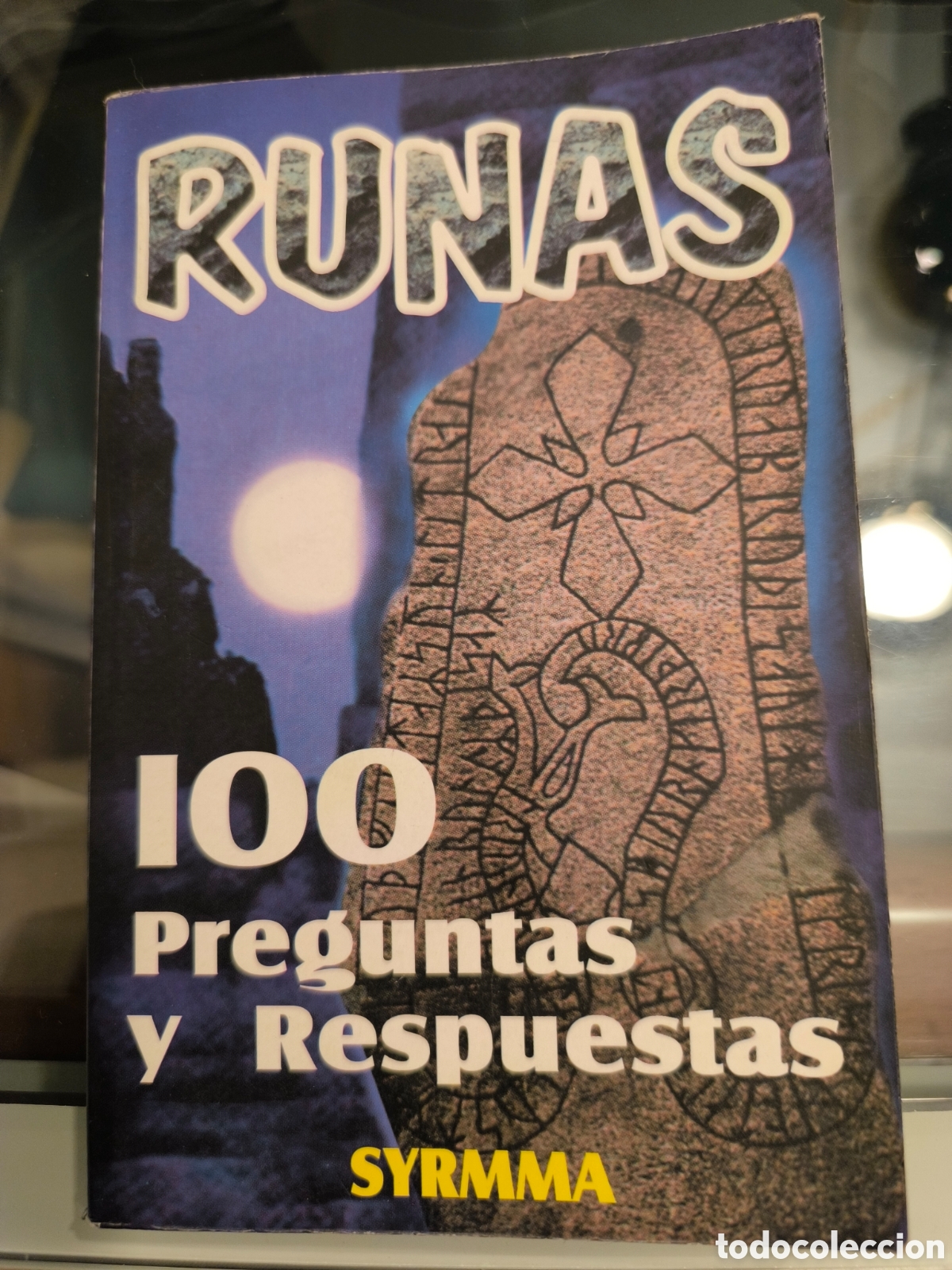 Libros de segunda mano: Runas, 100 preguntas y respuestas - Foto 1