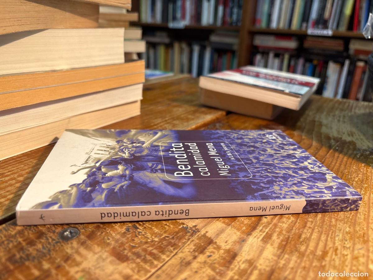 Libros de segunda mano: Bendita calamidad (joven) - Foto 2