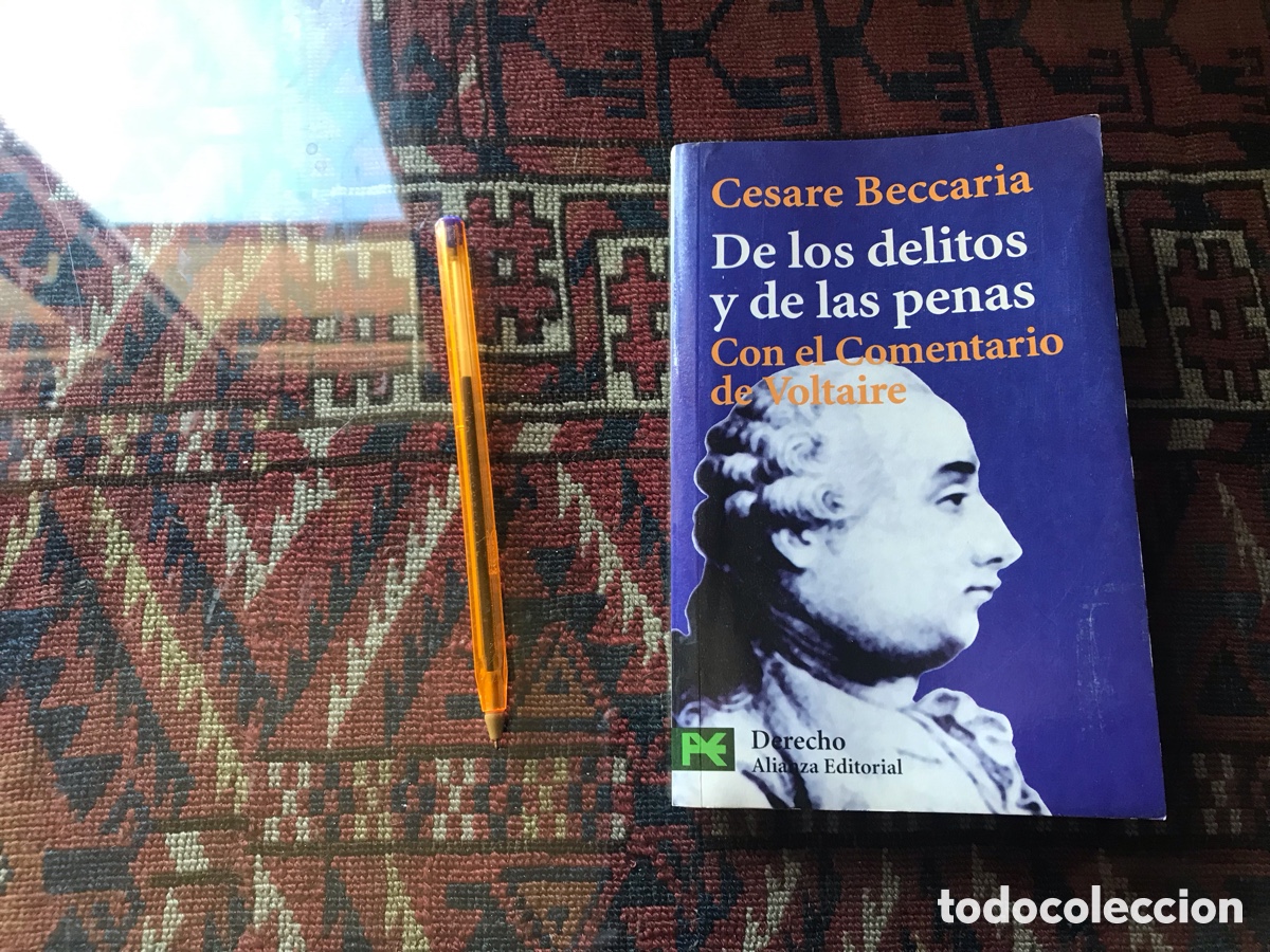 Libros de segunda mano: De los delitos y de las penas. Con el comentario de Voltaire - Foto 1