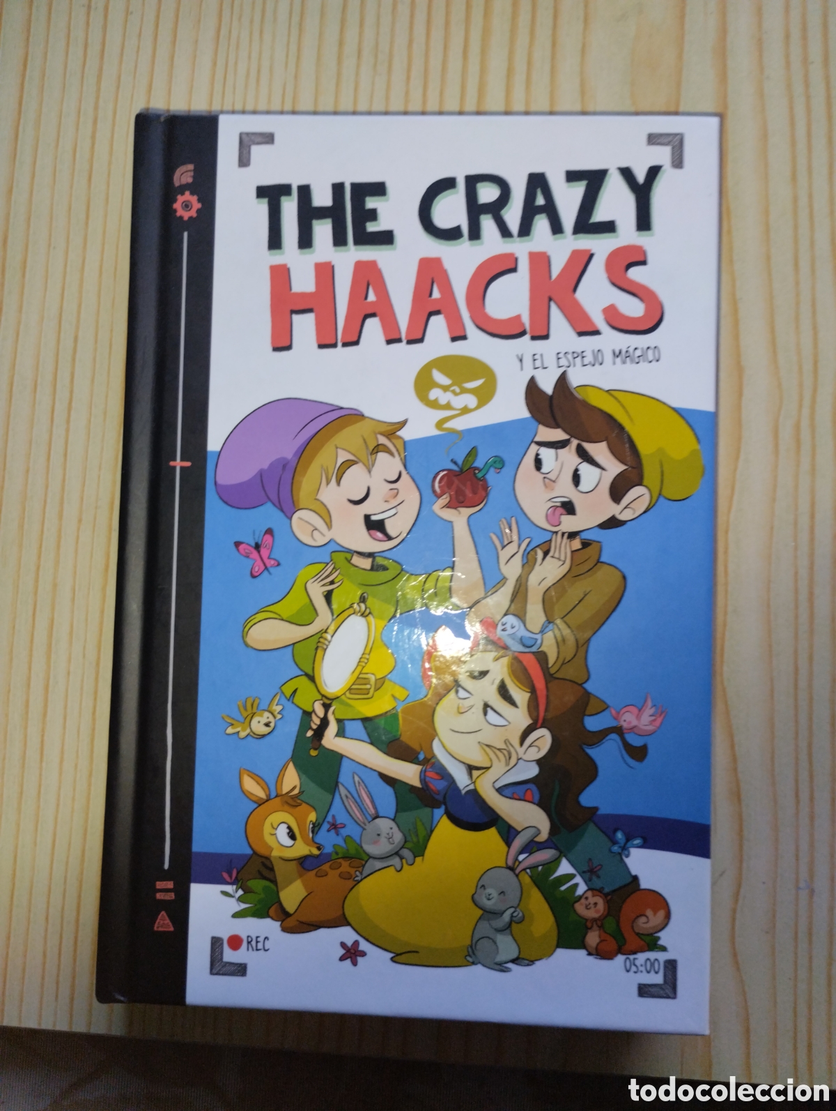 Libros de segunda mano: THE CRAZY HAACKS Y EL ESPEJO M&Aacute;GICO - Foto 1