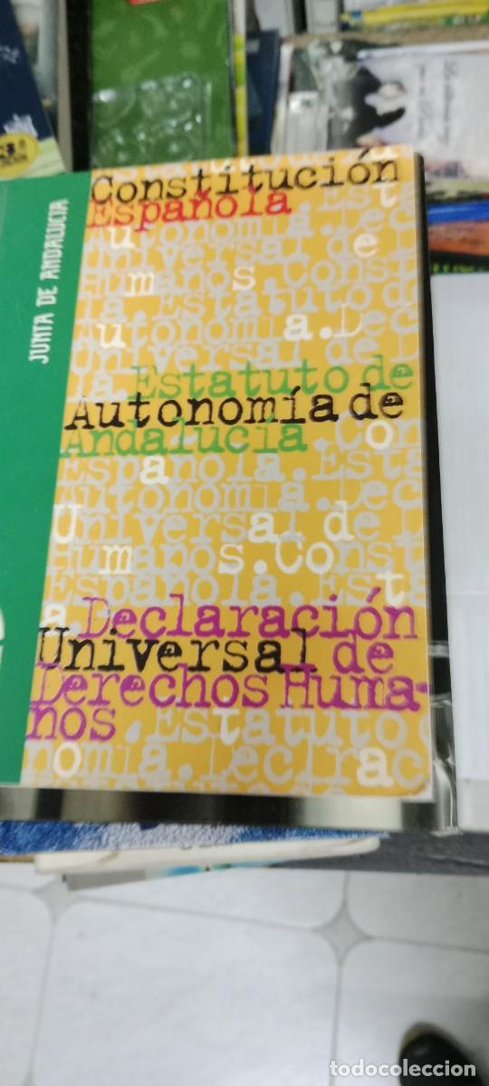 Libros de segunda mano: M-14 LIBRO DECLARACION UNIVERSAL DE DERECHOS HUMANOS - Foto 1