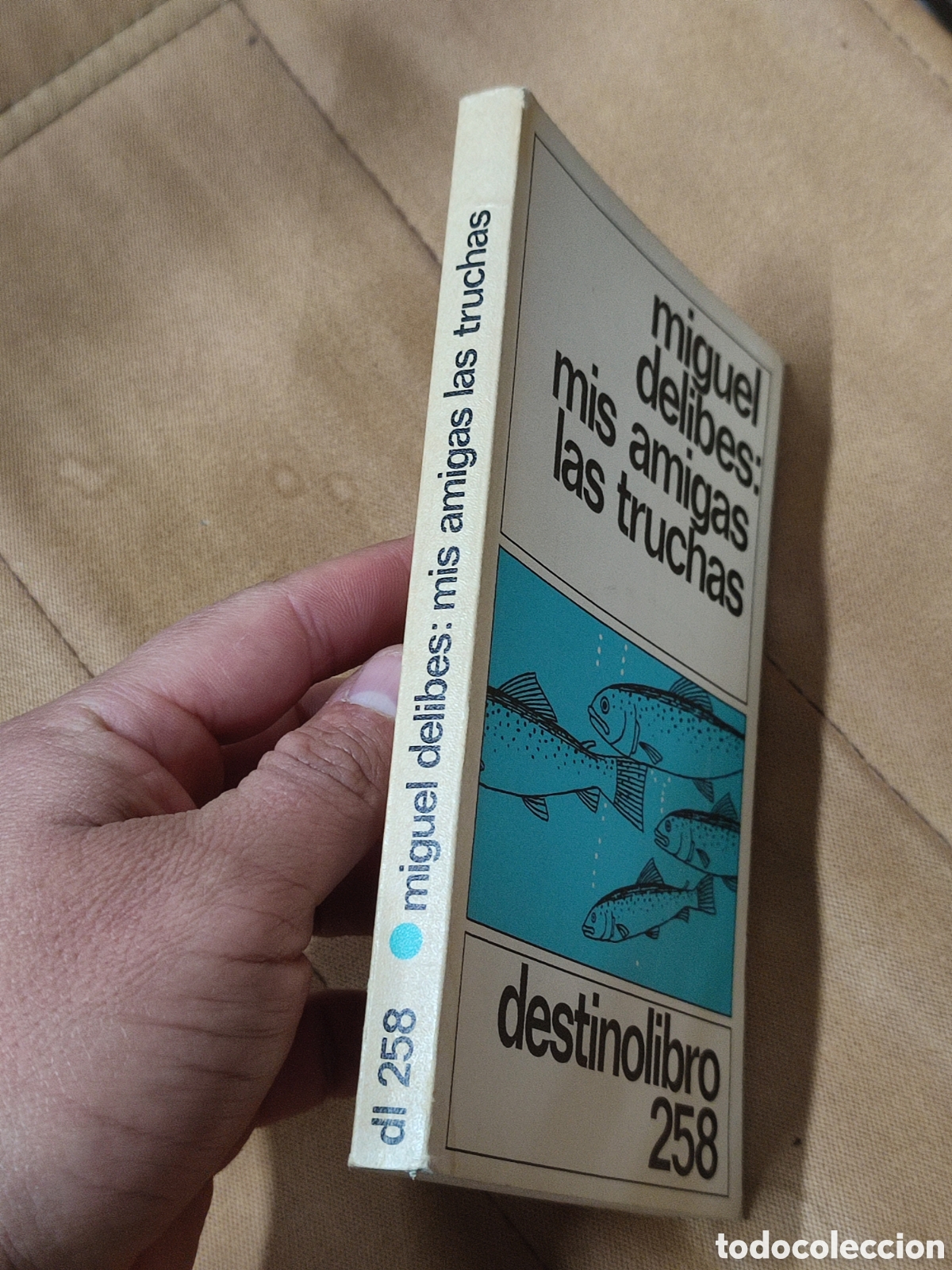 Libros de segunda mano: Mis amigas las truchas Miguel Delibes - Foto 2