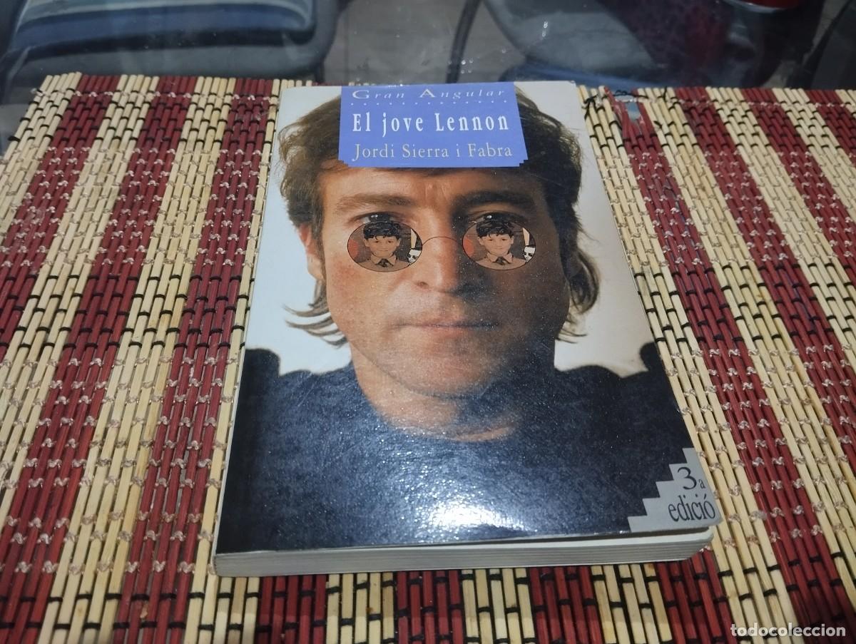 Libros de segunda mano: EL JOVE LENNON JORDI SIERRA I FABRA GRAN ANGULAR 1994 - Foto 1