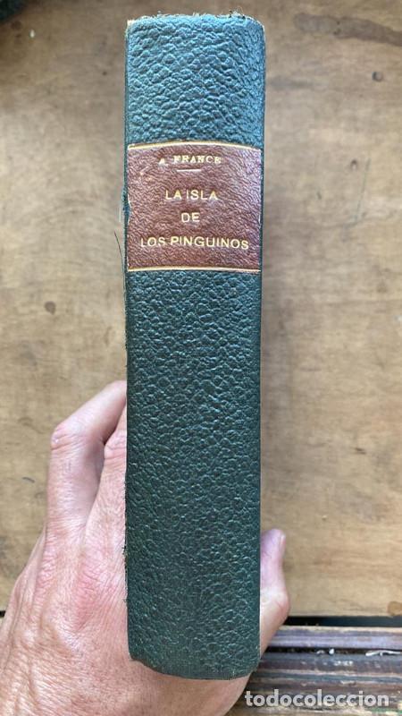 Libros de segunda mano: La isla de los pinguinos - Antole Frnace - Foto 1