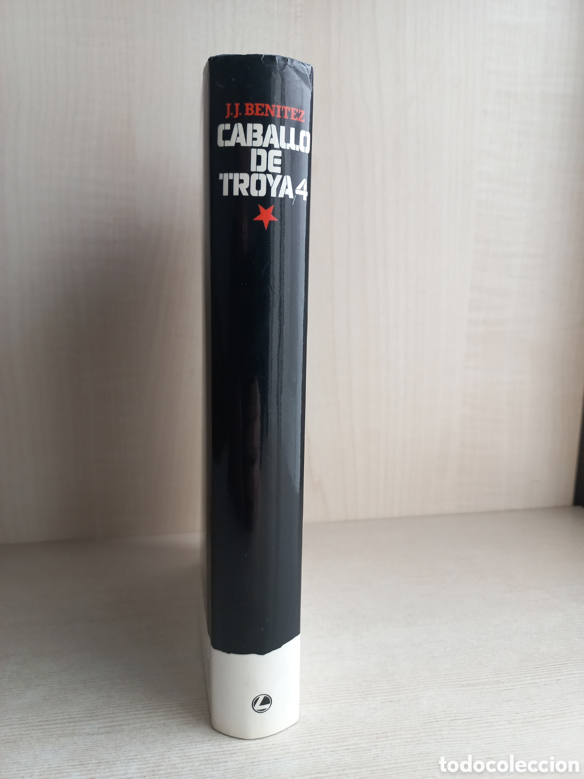 Libros de segunda mano: Caballo de Troya 4. J.J. Ben&iacute;tez. C&iacute;rculo de lectores, 1991. - Foto 2