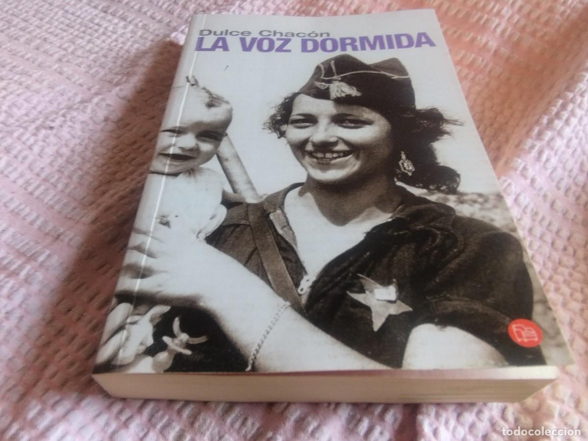 Libros de segunda mano: LA VOZ DORMIDA / DULCE CHACON / EVA 257-260 - Foto 2