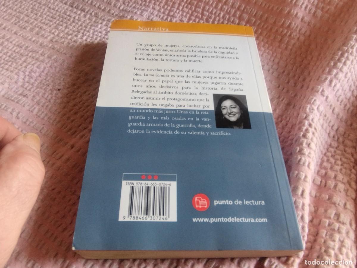Libros de segunda mano: LA VOZ DORMIDA / DULCE CHACON / EVA 257-260 - Foto 3