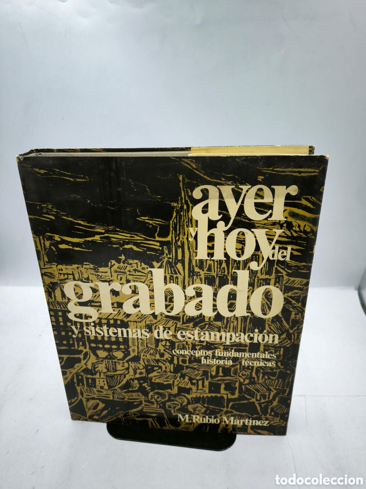 Libros de segunda mano: Ayer y hoy del grabado y sistemas de estampaci&oacute;n. M. Rubio - Foto 1