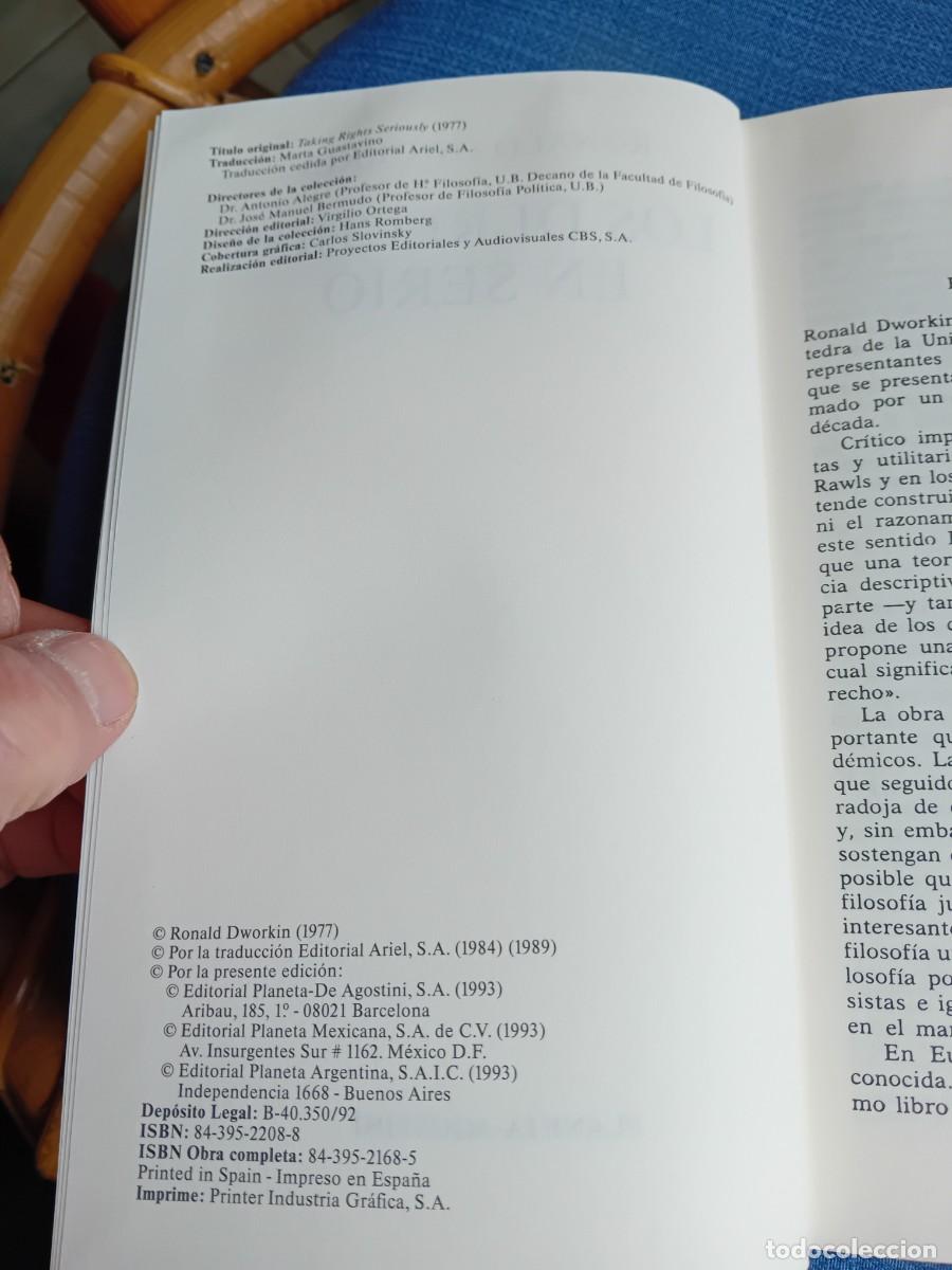 Libros de segunda mano: Ronald Dworkin, los derechos en serio - Foto 2