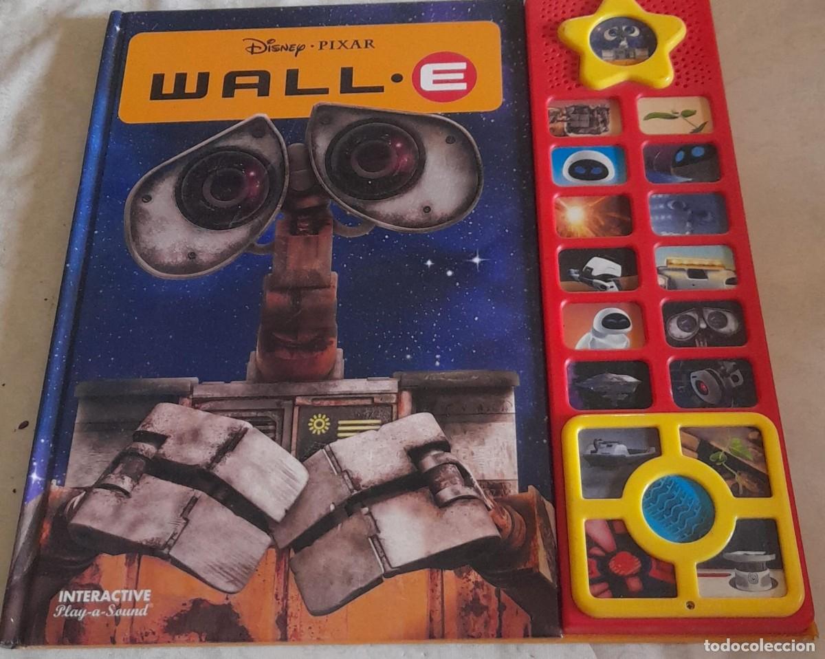 Libros de segunda mano: LIBRO INTERACTIVO Y SONORO CON JUEGO WALL-E, DE DISNEY, 2008 - Foto 1