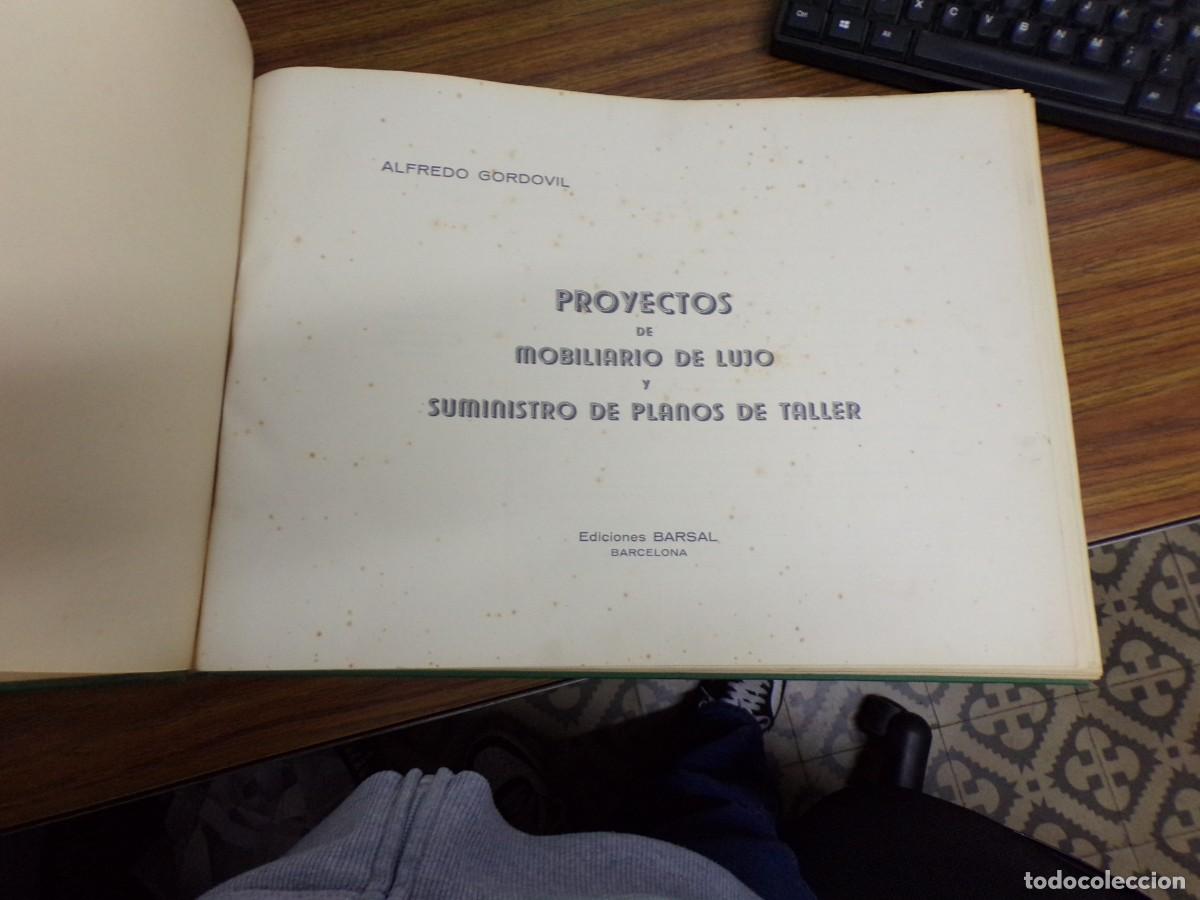 Libros de segunda mano: ESTAMOS LIQUIDANDO. PROYECTOS DE MOBILIARIO DE LUJO Y SUMINISTRO DE PLANOS DE TALLER, Ed. Barsal - Foto 1