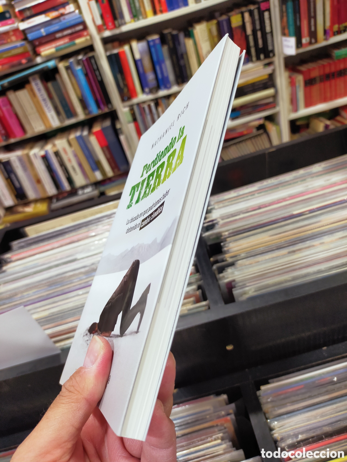 Libros de segunda mano: PERDIENDO LA TIERRA - NATHANIEL RICH - CAMBIO CLIM&Aacute;TICO - Foto 4
