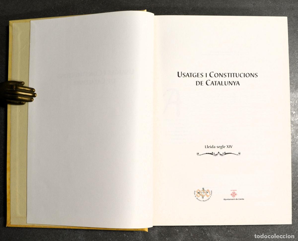 Libros de segunda mano: Usatges i Constitucions de Catalunya. Lleida segle XIV. C&ograve;dex. - Foto 2