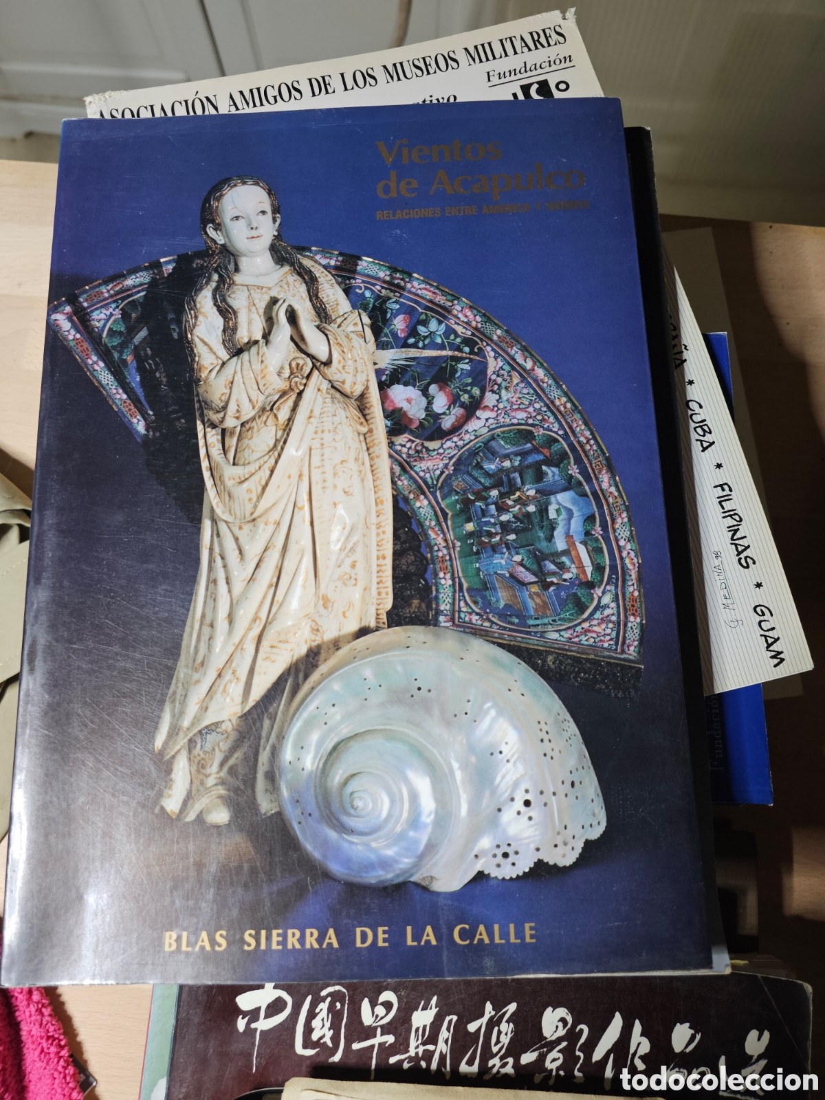 Second hand books: Vientos de Acapulco: relaciones entre Am&eacute;rica y Oriente