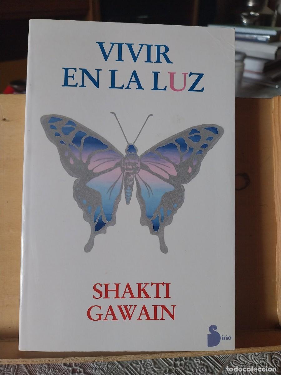 Libros de segunda mano: VIVIR EN LA LUZ. Vida creativa. - Foto 1