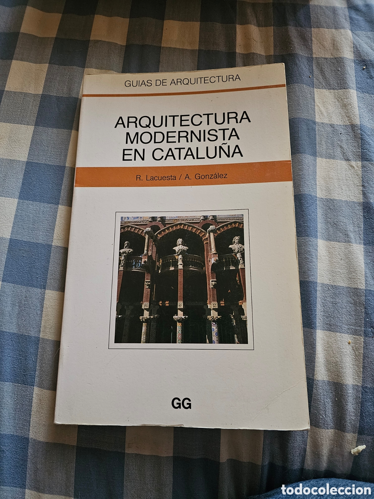 Libros de segunda mano: Arquitectura modernista en Catalu&ntilde;a - Foto 1