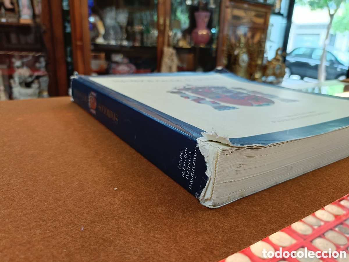 Libros de segunda mano: S&Iacute;MBOLOS DE ESPA&Ntilde;A. CENTRO DE ESTUDIOS POL&Iacute;TICOS Y CONSTITUCIONALES. - Foto 10