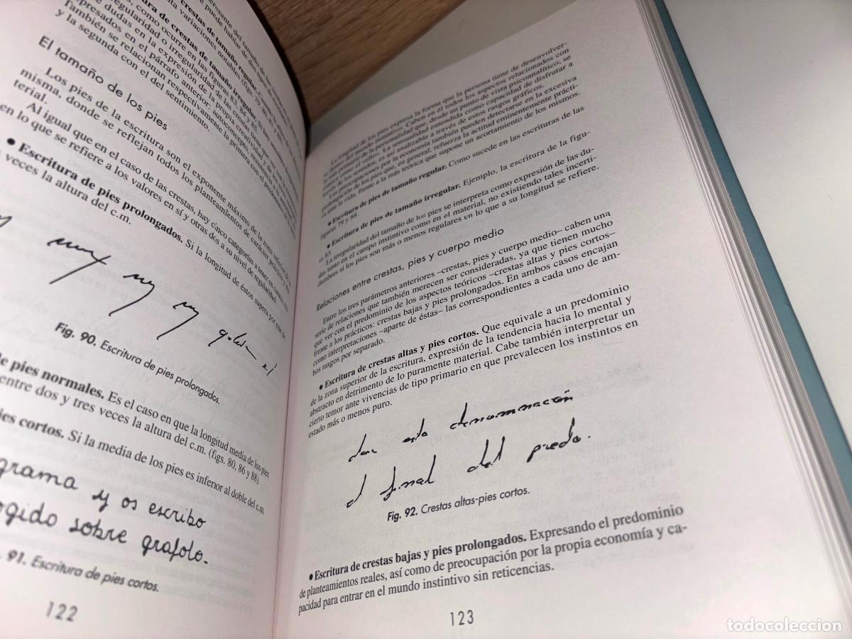 Libros de segunda mano: EL GRAN LIBRO DE LA GRAFOLOG&Iacute;A. JOS&Eacute; JAVIER SIM&Oacute;N - CIRCULO DE LECTORES - Foto 4