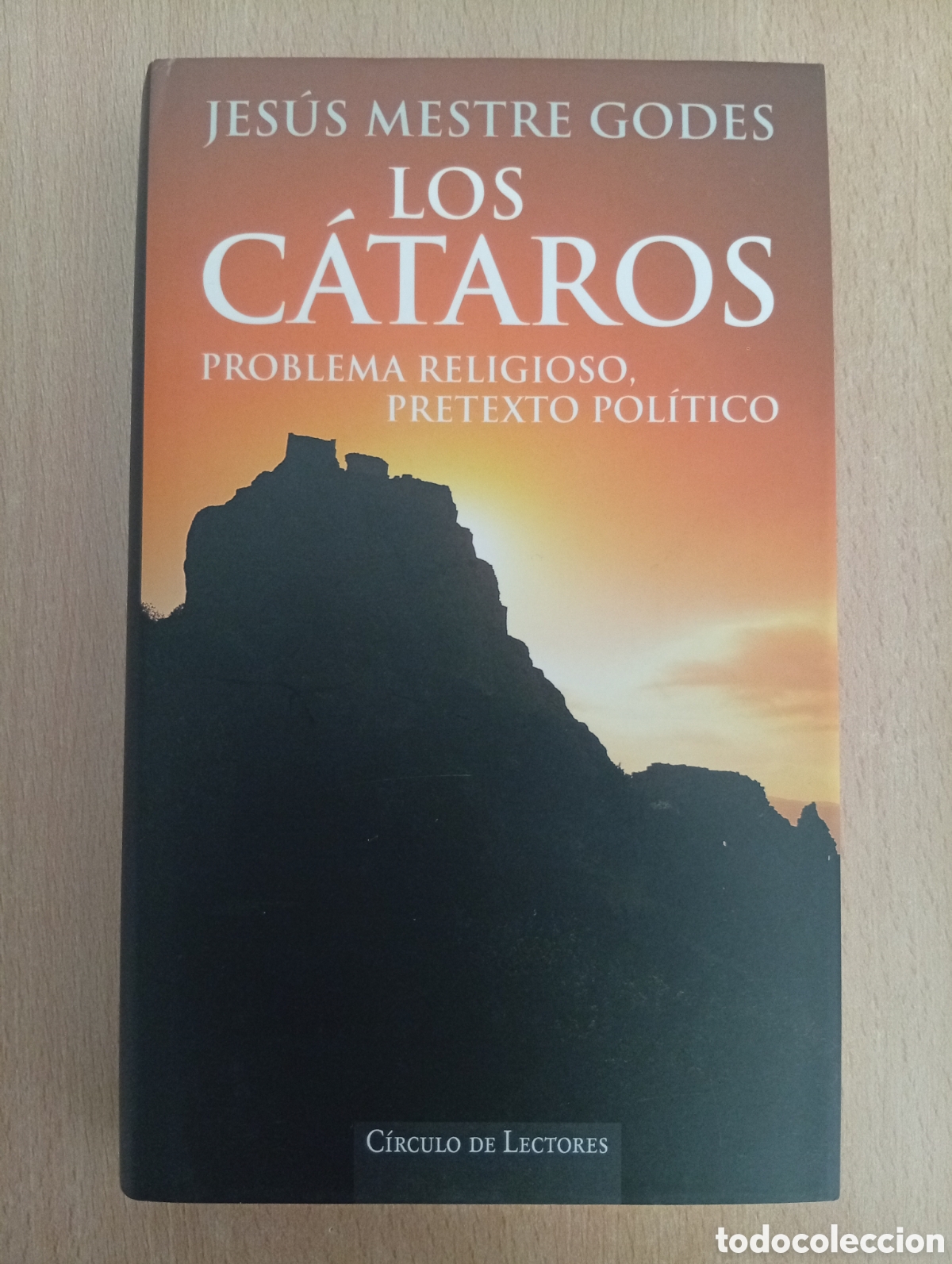 Libros de segunda mano: LOS C&Aacute;TAROS. Jes&uacute;s Mestre Godes. C&iacute;rculo de Lectores - Foto 1
