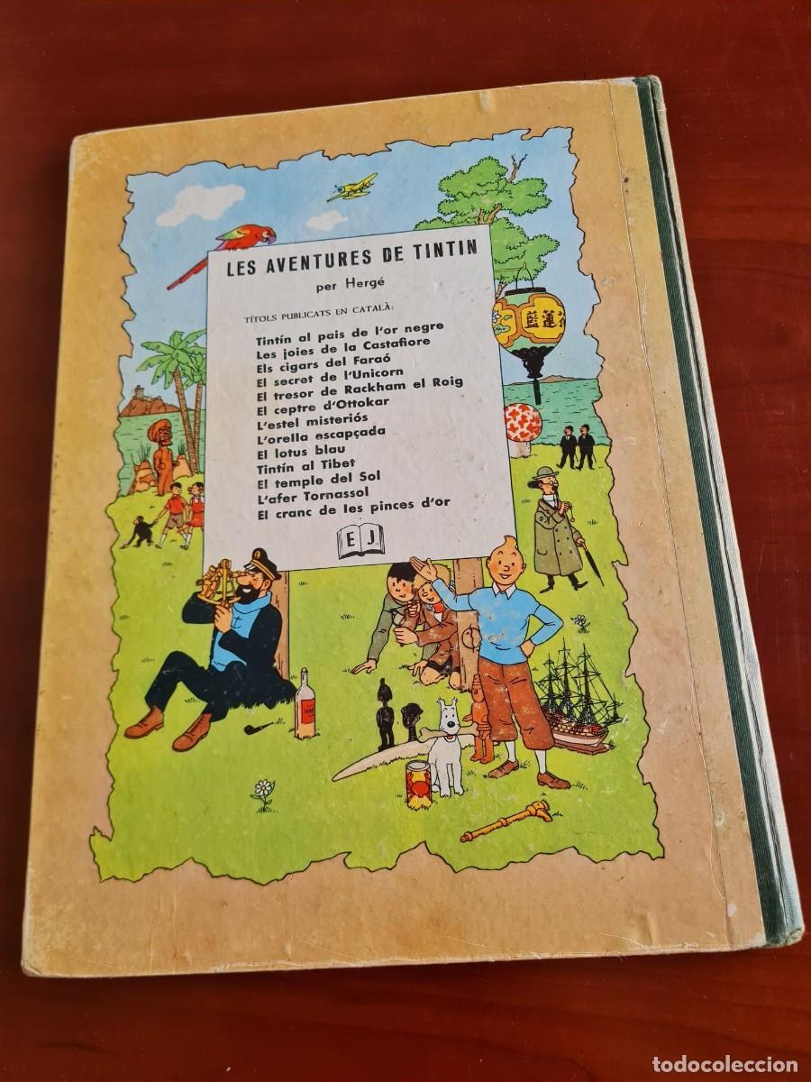 Libros de segunda mano: TINTIN EN CATAL&Agrave;. LES 7 BOLES DE CRISTALL (Primera edici&oacute;n) - Foto 2