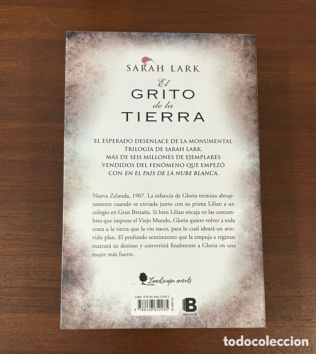 Libros de segunda mano: EL GRITO DE LA TIERRA. SARA LARK. EDICIONES B. 1a. EDICI&Oacute;N - Foto 4