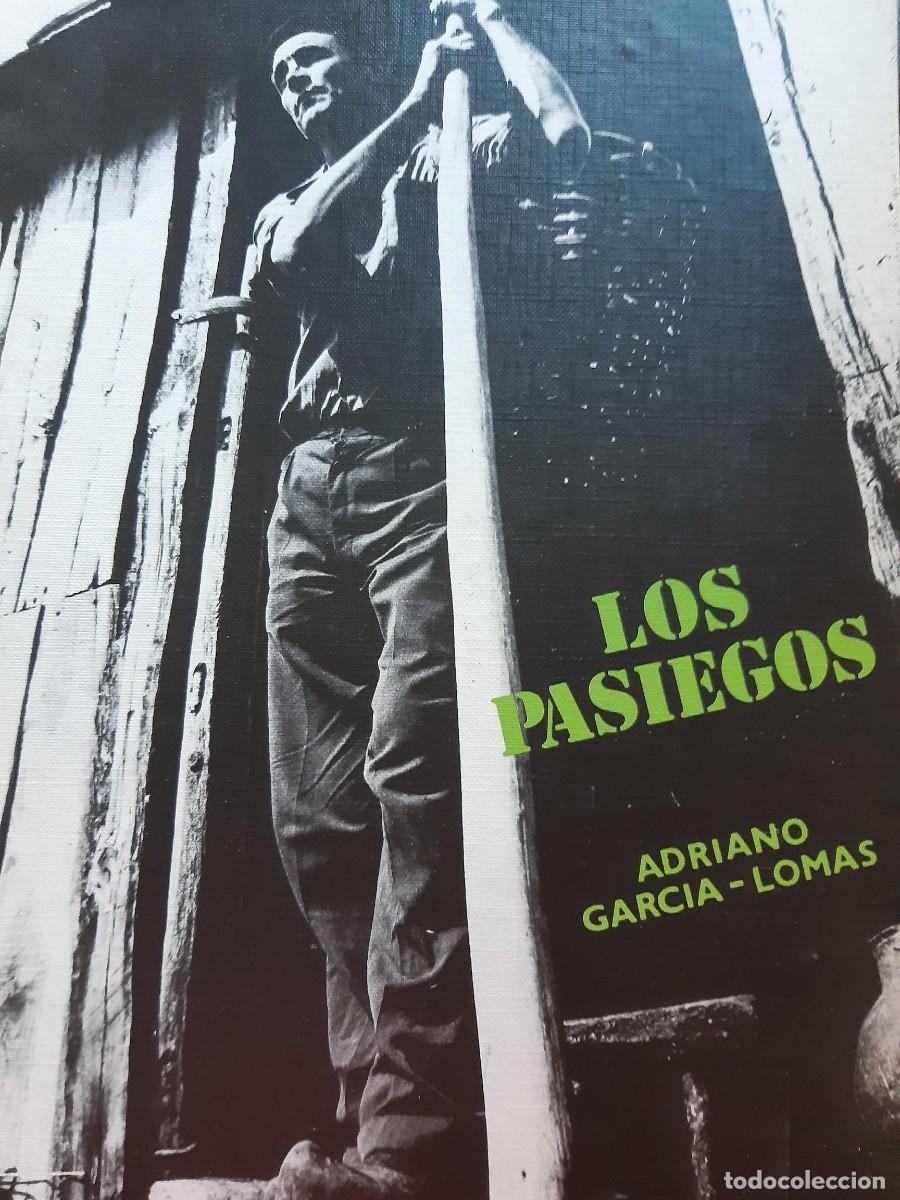 Libros de segunda mano: Los pasiegos Adriano Garc&iacute;a Lomas Cantabria - Foto 1