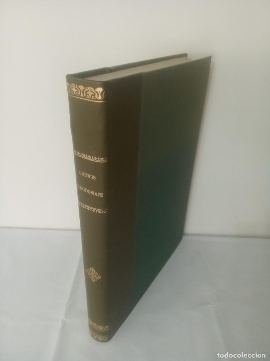 Libros de segunda mano: CODICIS THEODOSIANI LIBER - Foto 1