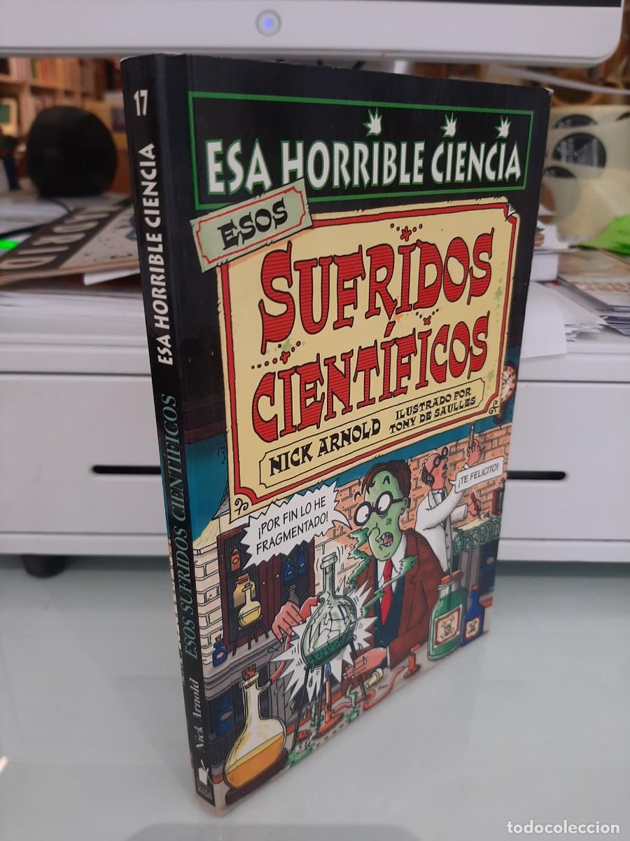 Libros de segunda mano: Nick Arnold. Esos sufridos cient&iacute;ficos - Foto 1
