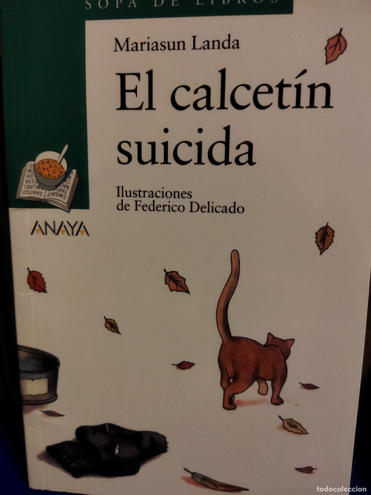 Libros de segunda mano: El calcet&iacute;n suicida Mariasun Landa - Foto 1
