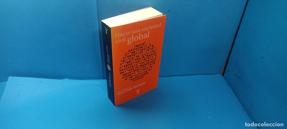 Livres d'occasion: HACIA UNA SOCIEDAD CIVIL GLOBAL.- VV. AA.