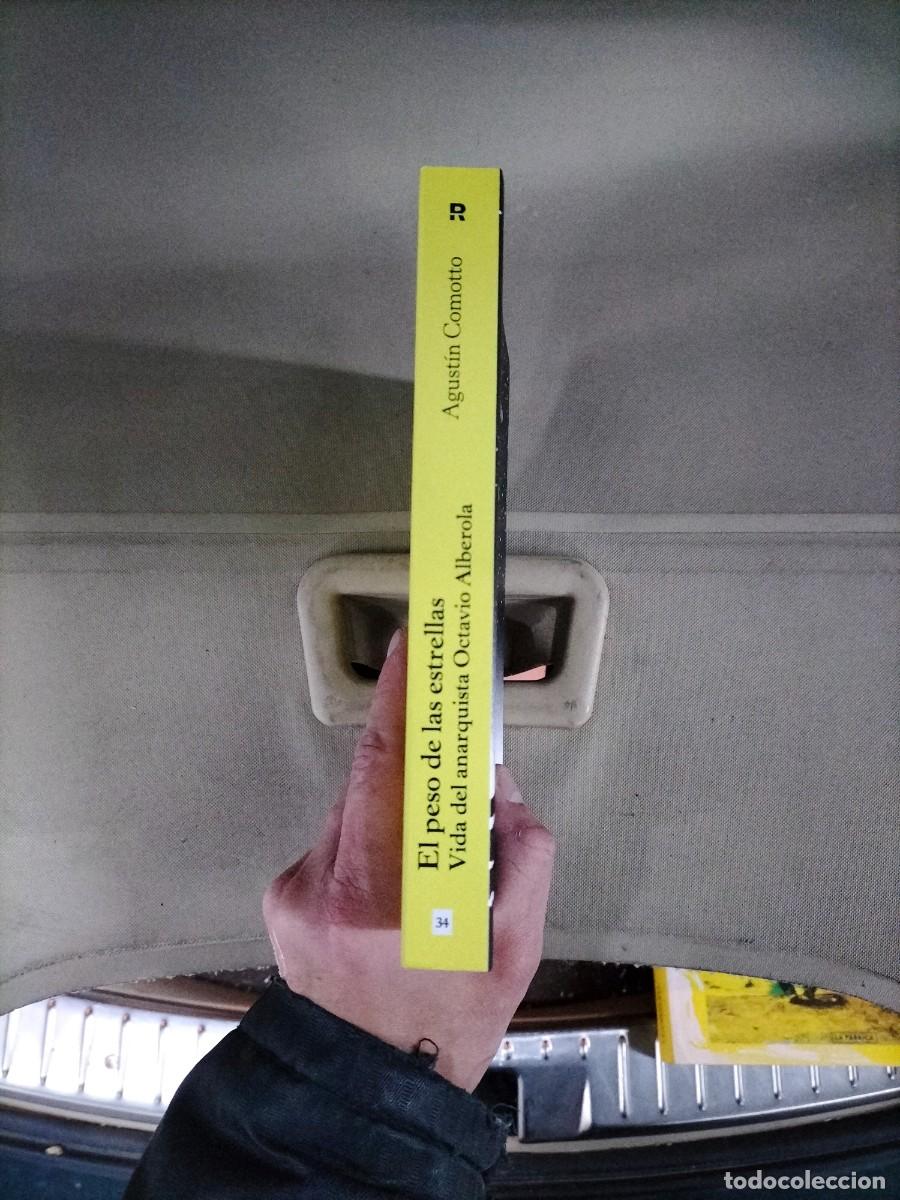 Libros de segunda mano: El peso de las estrellas - Agust&iacute;n Comotto - Foto 3