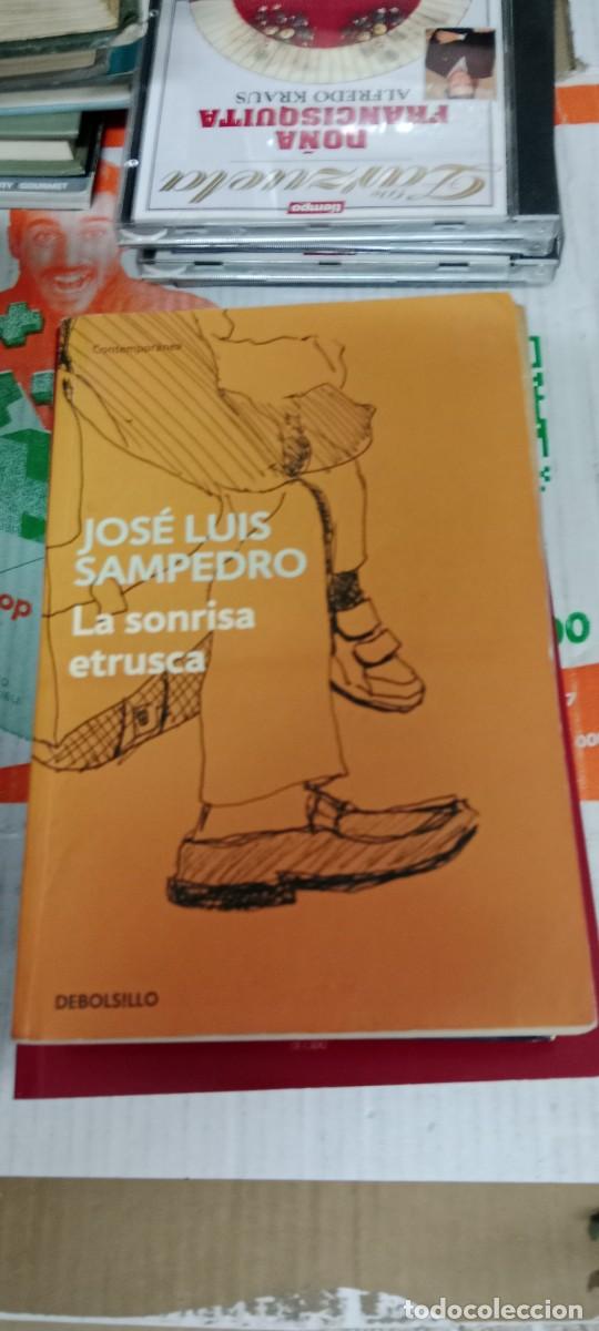Libros de segunda mano: M-4 LIBRO LA SONRISA ETRUSCA JOSE LUIS SAMPEDRO - Foto 1