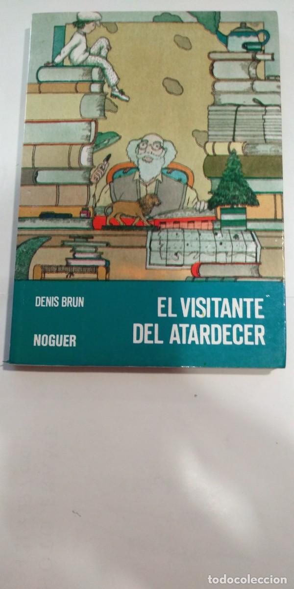 Libros de segunda mano: El visitante del atardecer Denis Brun - Foto 1