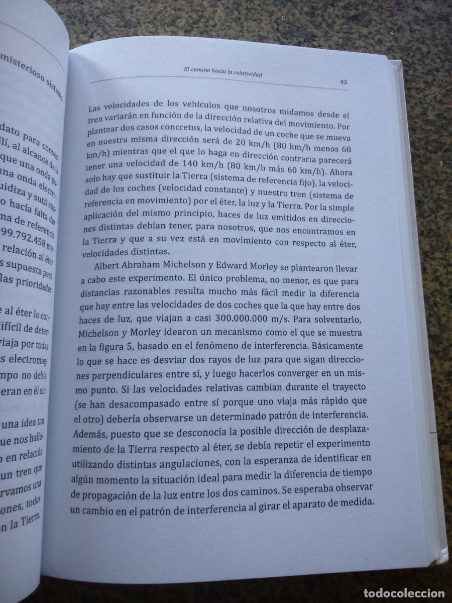 Libros de segunda mano: PERSIGUIENDO A EINSTEIN -- ANTONIO ACIN Y EDUARDO ACIN -- 2016 -- - Foto 2