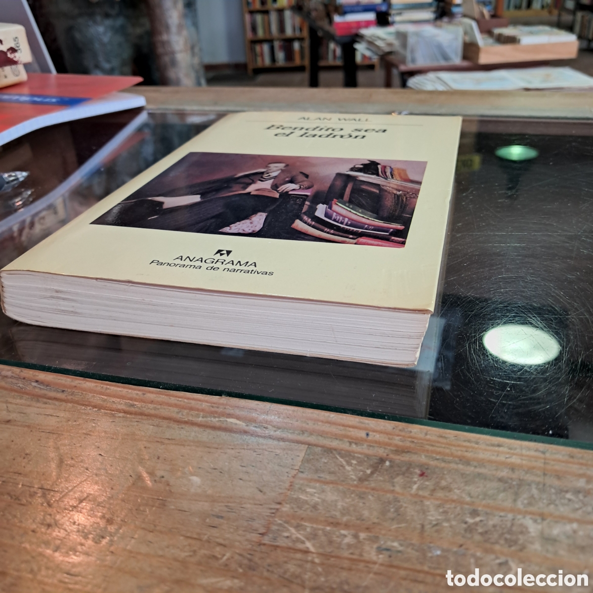 Libros de segunda mano: Alan Wall, Bendito sea el ladr&oacute;n ,Anagrama 409 - Foto 2