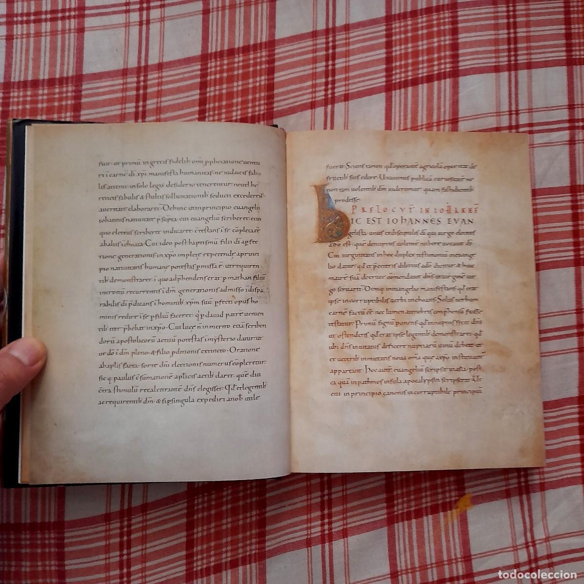 Libros de segunda mano: Facs&iacute;mil &iacute;ntegro evangelario medieval (c&oacute;dice s. XIII) - Foto 2