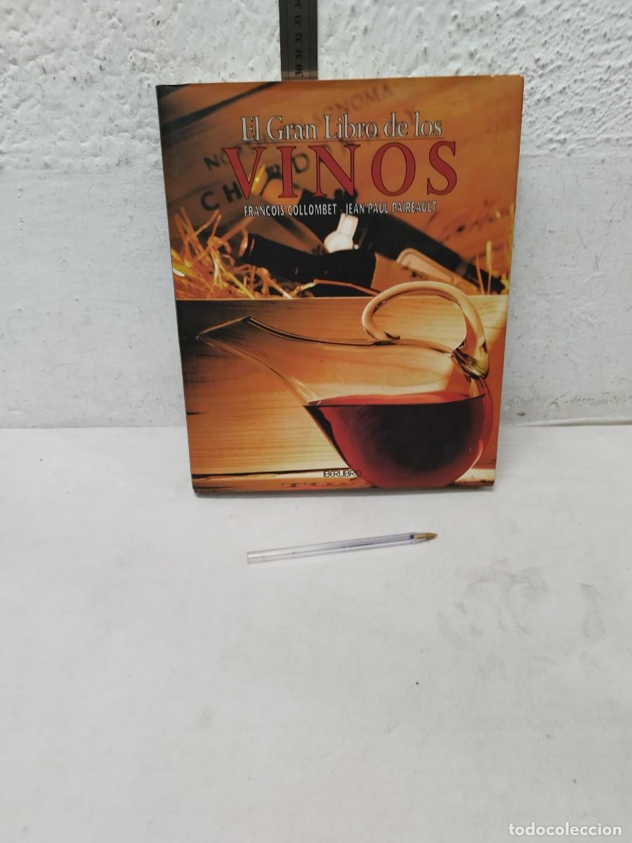 Libros de segunda mano: El gran libro de los vinos. - Foto 1