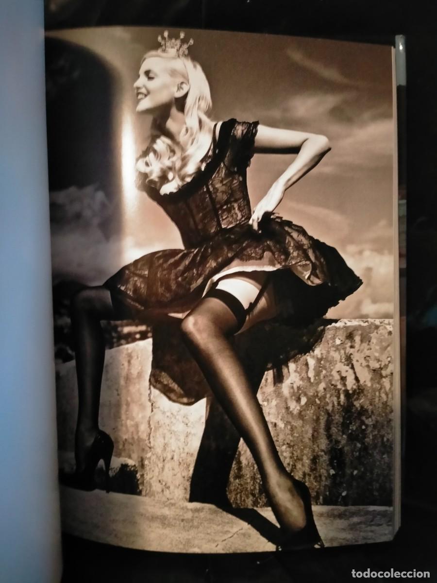 Libros de segunda mano: HELMUT NEWTON. A GUN FOR HIRE .TASCHEN - Foto 10