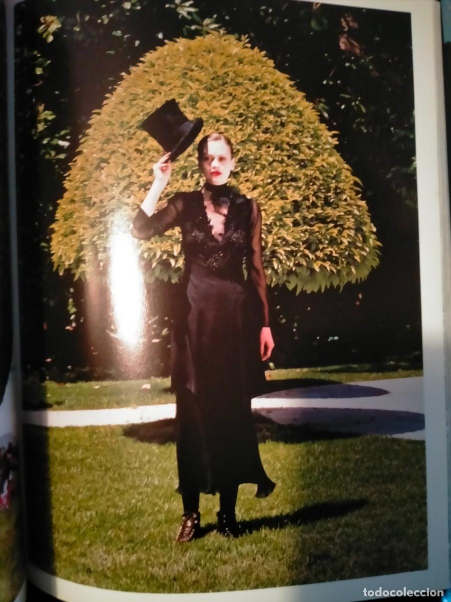 Libros de segunda mano: HELMUT NEWTON. A GUN FOR HIRE .TASCHEN - Foto 12