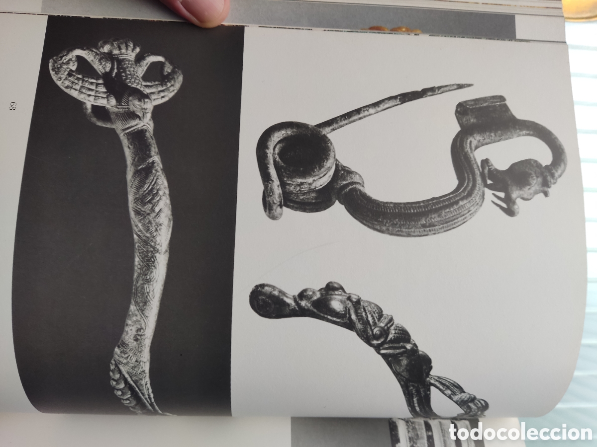 Libros de segunda mano: Los celtas primera edici&oacute;n del a&ntilde;o 1977 - Foto 7