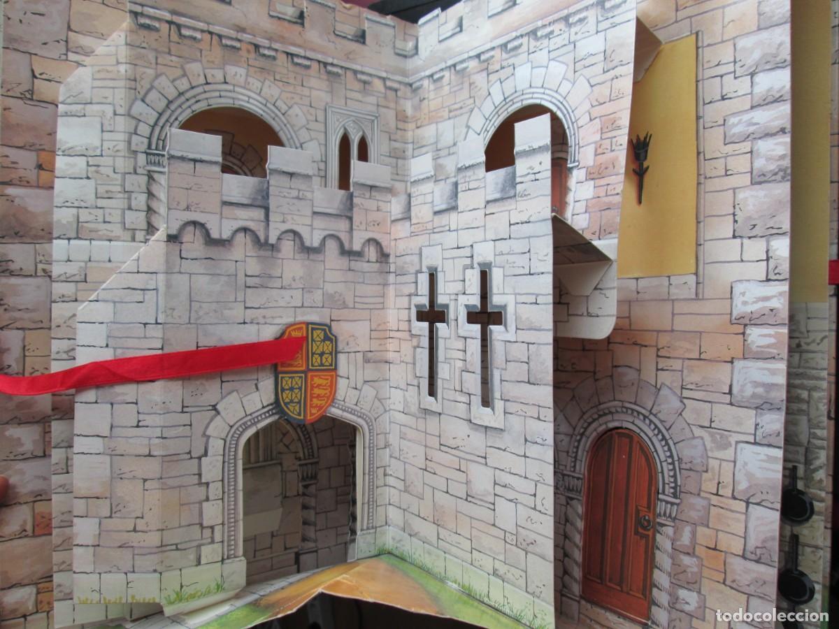 Libros de segunda mano: LOTE DE 2. EL GRAN CASTILLO (POP-UP) Y CONSTRUYE UN CASTILLO (CONSTRUCCION). - Foto 3
