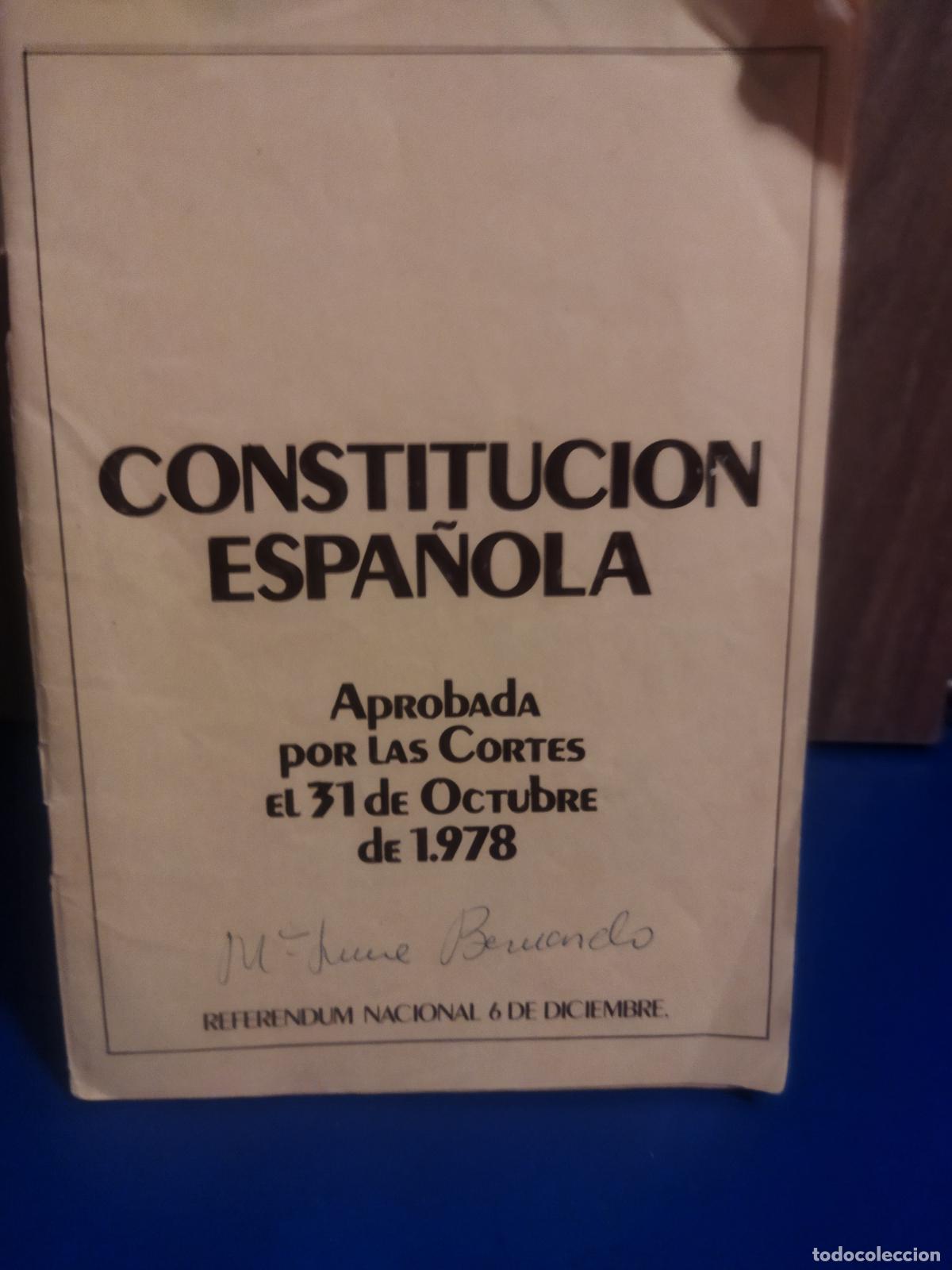 Libros de segunda mano: Constituci&oacute;n espa&ntilde;ola - Foto 1